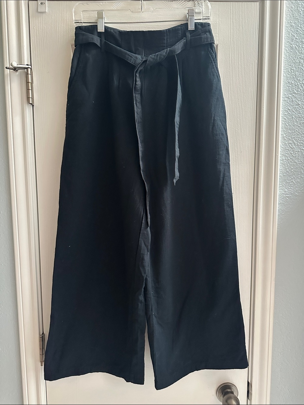 bp Wide Leg Cropped 100% Cotton pants Women’s Small Minimalist Chic Capsule